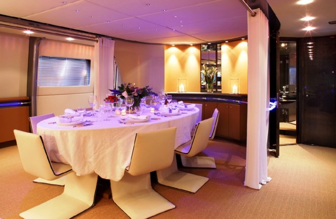  AA Absolute -  Dining